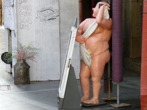 der wartet auf hungrige Gäste, die ihm das letzte Hemd wegfuttern