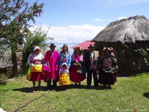 Peru, Titicacasee, Tracht