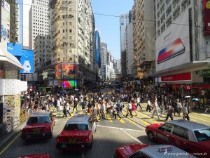 viel Verkehr in Hongkong