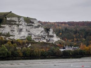 Kalksteinfelsen an der Seine