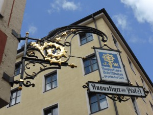 Brewery sign / Nasenschild in München