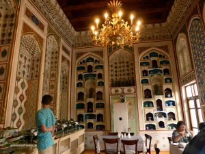 the breakfast room aof the Lyabi House hotel