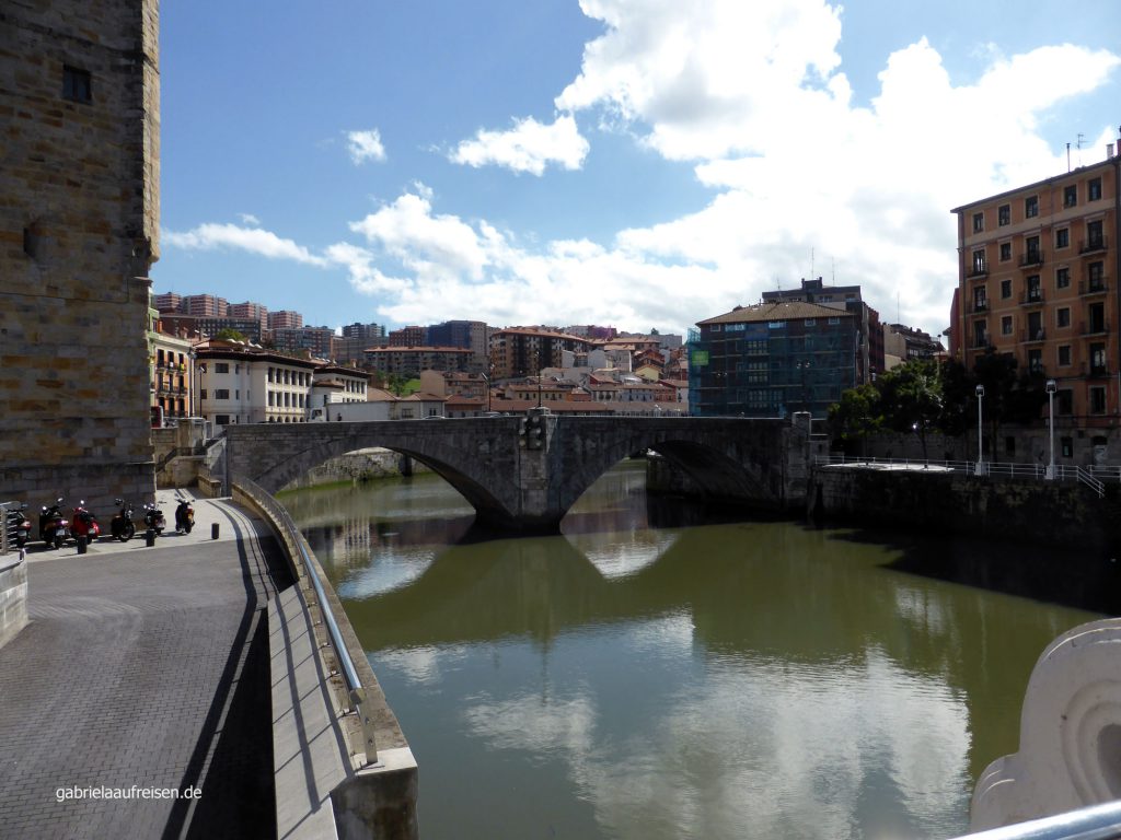 älteste Brücke in Bilbao