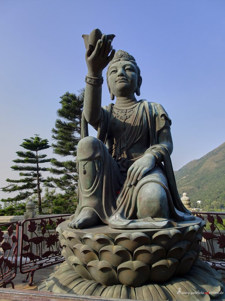 beim großen Buddha
