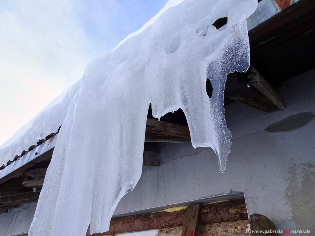 hanging ice