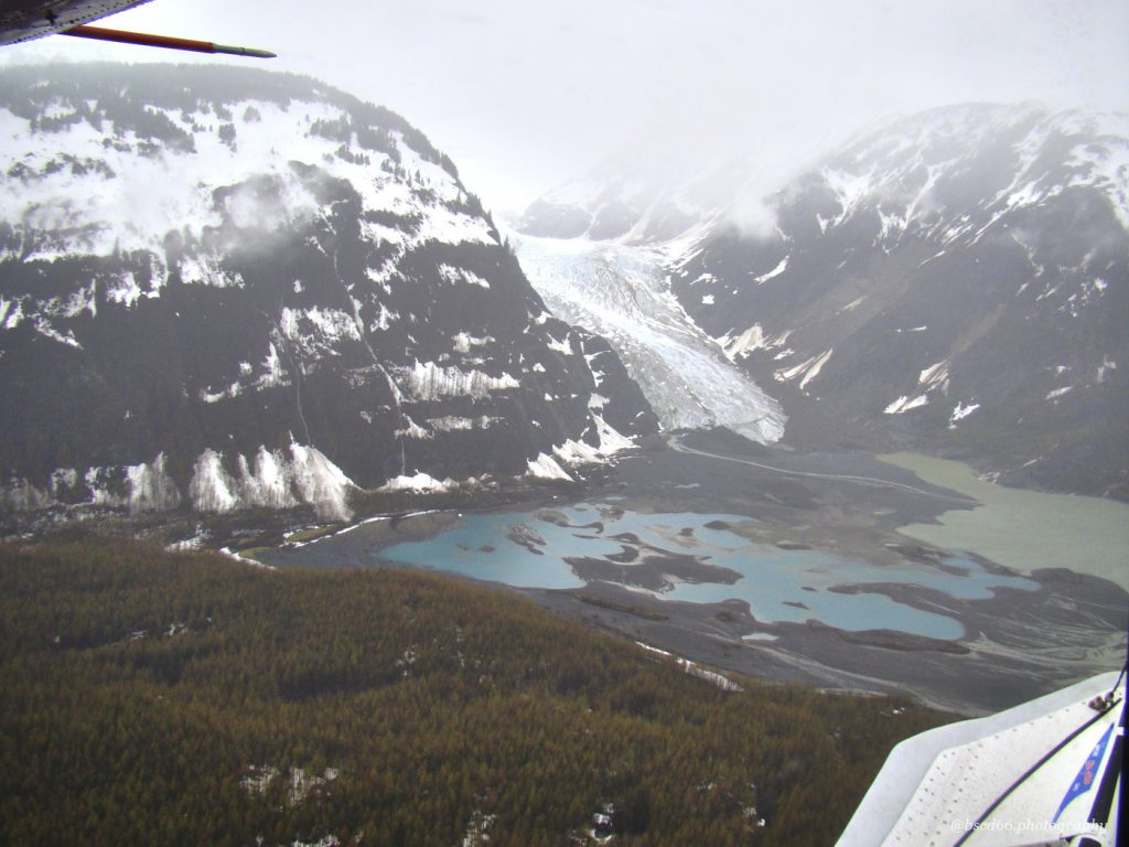 Dieses Bild hat ein leeres Alt-Attribut. Der Dateiname ist flight-from-Skagway-1024x768.jpg