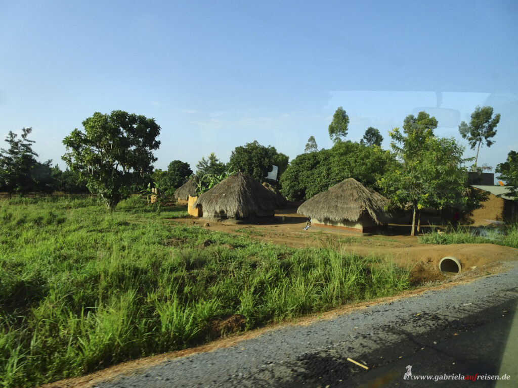 ugandisches-Dorf