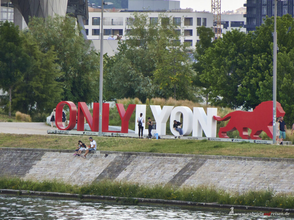 Only-Lyon