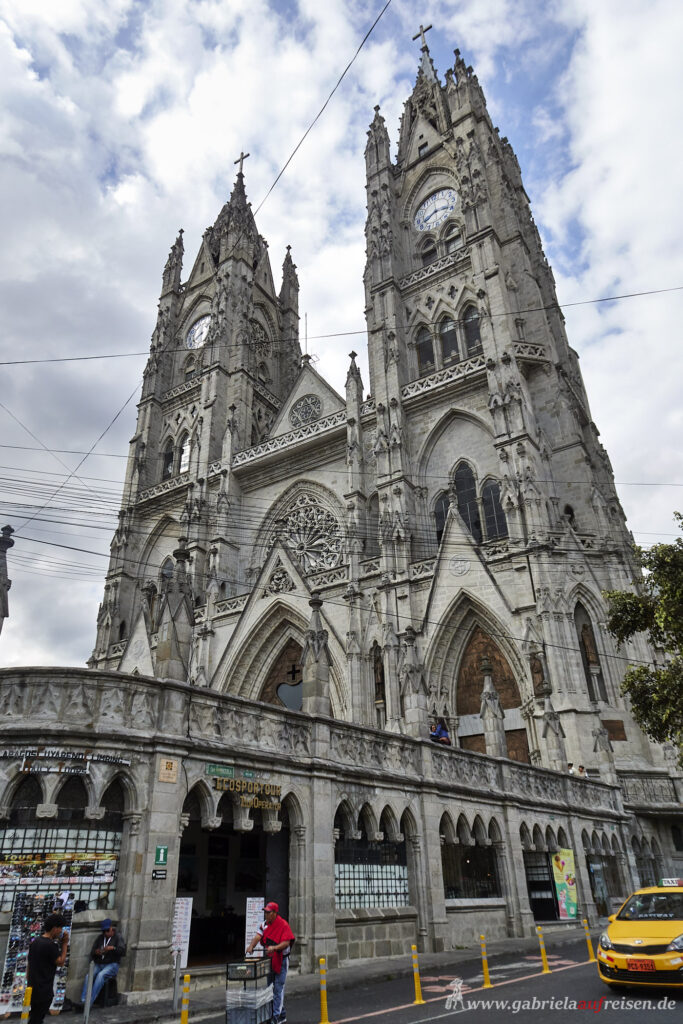 Kathedrale-von-Quito-Ecuador
