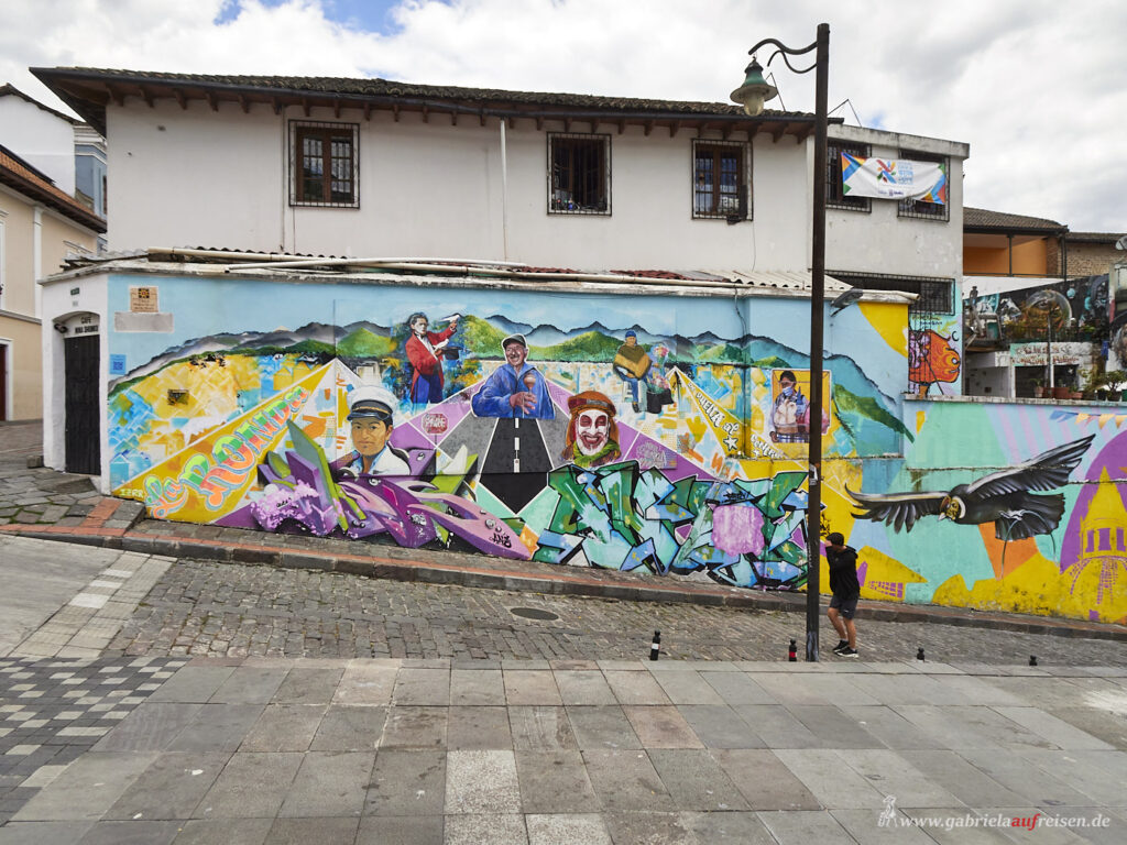 Bild-am-Haus-in-Quito