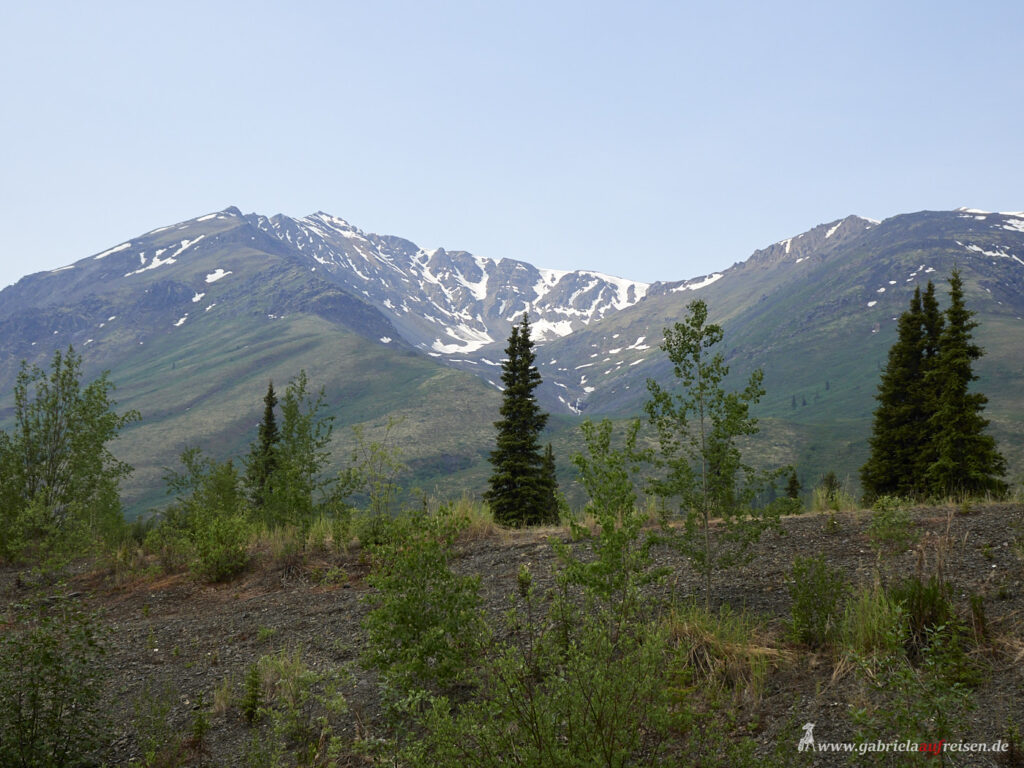 Tombstone-Mountains-Yukon